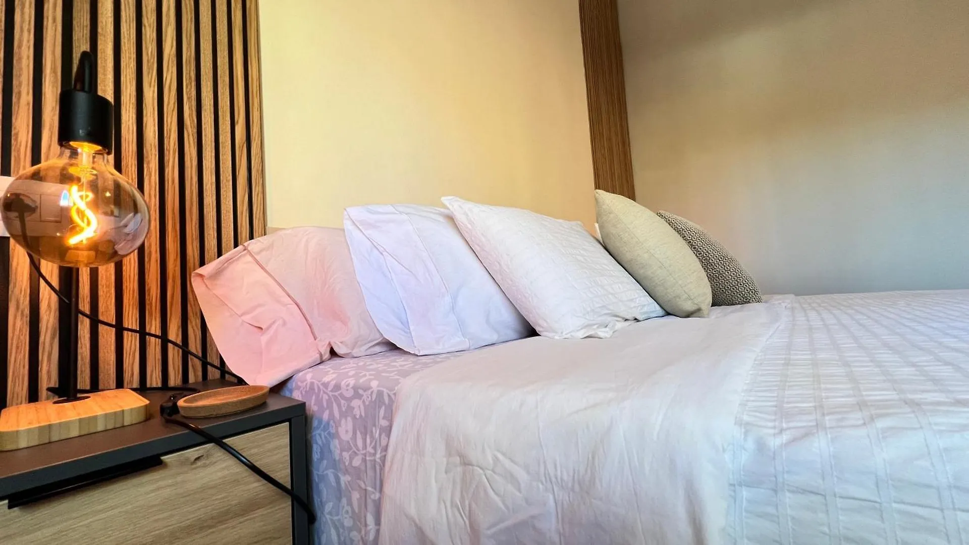 Alcamar Brand Apartment With 2 Bedroom And Private Bathroom Near The Sea! Alcalá la Real